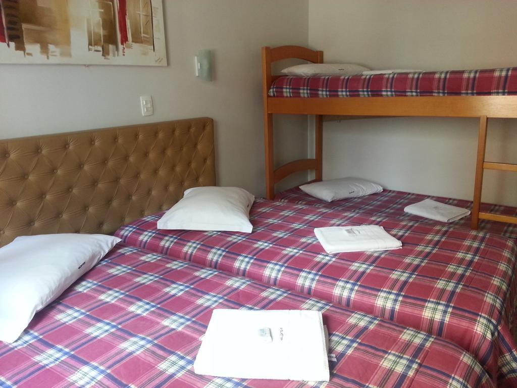 Hotel Pousada Valintur Balneário Camboriú Quarto foto